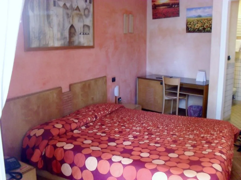 Hotel Clarean Neapol 3*,  Włochy