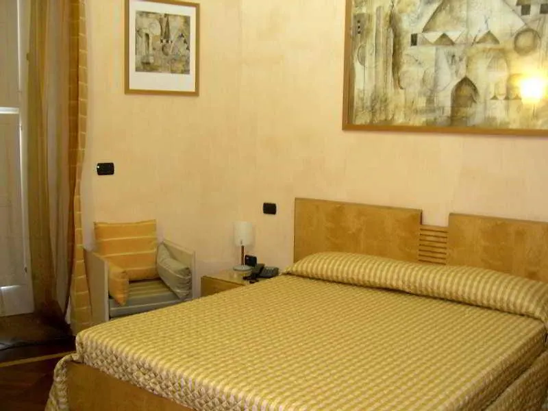 Hotel Clarean Neapol